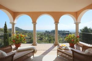 Residencia Baranda by Vida Villas