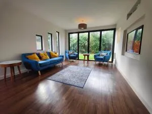 Chandlers Ford Home - Compton