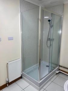 Cottage- 6Guests-Parking Available