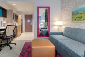 Studio Suite with Two Queen Beds - Hearing Access room in Home2 Suites by Hilton Alcoa Knoxville Airport