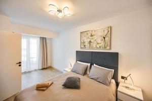 Pearl of Black Sea by Infinity