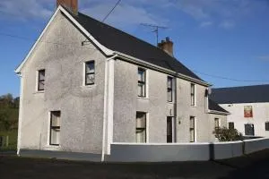 Farmhouse near Newtownstewart 3 bedrooms - أوماه