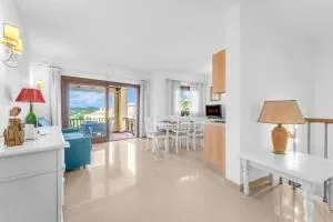 Lussuosa Dimora Vista Mare con Piscina e Spiaggia a 300 MT - 利斯西亚迪维卡