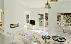 Deluxe villa with seaview in Portals