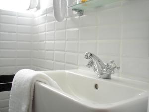 Hotels Hotel Le Charleston : photos des chambres