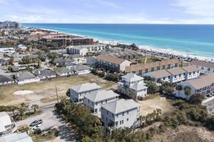 Shore Thing 4 Br 5 12 Ba House