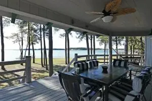 Sunset Breezes - quiet waterfront retreat - Scientists Cliffs