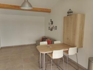 Maisons de vacances La pitchoune de l oliveraie de Flayosc : Maison 1 Chambre