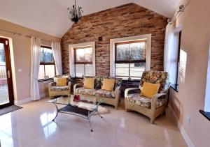 The Cliffs of Moher Holiday House