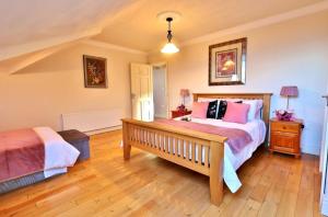 The Cliffs of Moher Holiday House