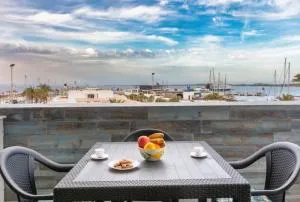 Apartamentos El Puerto, La Savina - La Savina