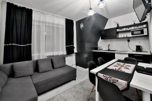 Apartament Czarna Perła z balkonem