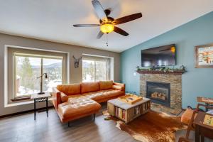 13 Mi to Winter Park Mtn-View Granby Cabin - 3hvězdičkové hotely ve městě Granby