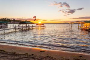 Bay Colony 761 - Lower