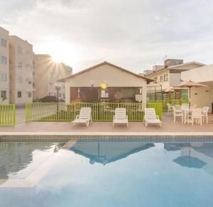 Apartamento, 2 quartos com piscina