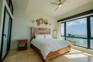 Diamante Beachfront Suites