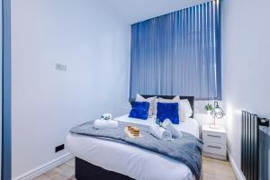 Modern 2-Bedroom Apt In the Heart of City Centre