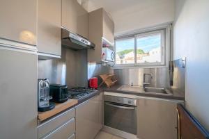 Beautiful studio with great sea view