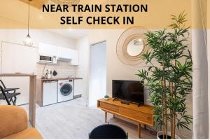 Le PETIT JEAN- CENTRAL PRES GARE ET TRAM - supermarchés - WIFI -