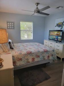 Pelican Fresh Entire Unit Kit Washer Dryer Upstairs 3Mi to Beach