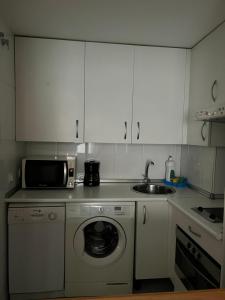 Apartamento turístico plenilunio suite, airport, wanda, ifema