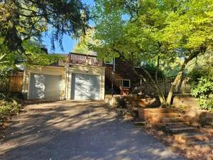 Furnished 1BR Apt with Equipped Office- North Seattle - Lake Forest Park