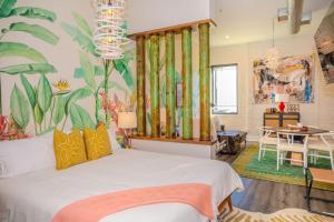 The Hive 106 Bees Knees