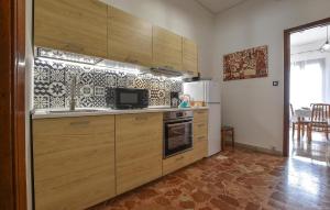 1 Bedroom Lovely Apartment In Chiaramonte Gulfi