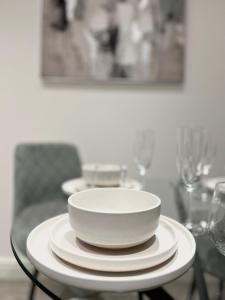 Modern Ealing Broadway Apt -2 mins To Tube & Well-Equipped