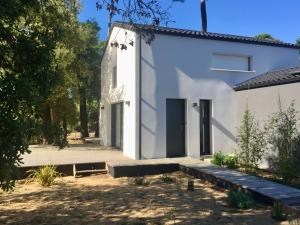 Maisons de vacances Maison Famille 8 pers, Jardin et Terrasse a Jard-sur-Mer - FR-1-336-104 : photos des chambres