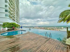 Silverscape Residence Sea View Melaka by Stayrene