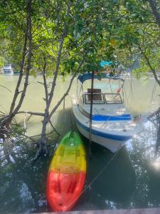 บ้านพักชายคลอง @บางปู สามร้อยยอด