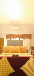 Selong Belanak Bungalows - Selong Belanak