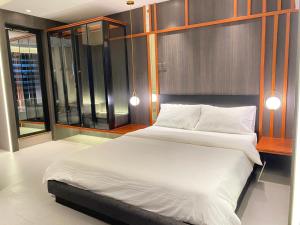 Malate Bayview Mansion 17AB