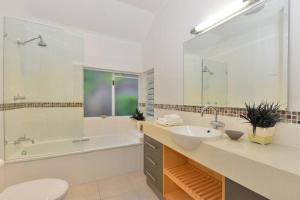 Indirah on the Beach - a spacious Beachfront home