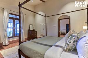 StayVistas Villa Terra - Valley & Lake-View Villa with Spacious Lawn & Indoor Activities