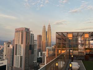 Anggun KL Mal