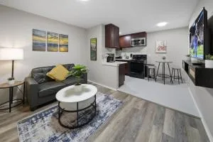 New 1BD Apartment Near Ferndale - Hazel Park