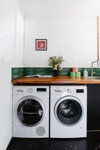 Bushy Sleeps - Eco Friendly Tranquil Escape