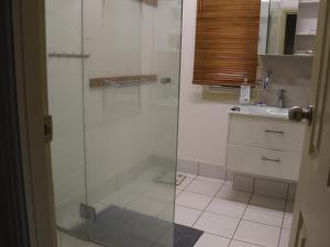 11 Barrett St, Bungalow QLD 4870, Australia