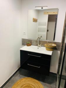 Latypique, La Vue et le Standing du 36 ! Emplacement, clim et extérieur !