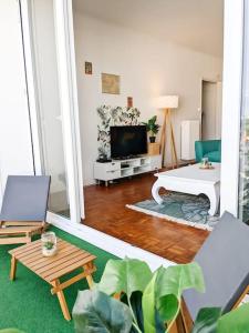 Appartements Cosy Mirabelle 2CH - Parc Expo - Balcon & Parking : photos des chambres