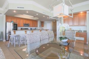 Phoenix West 609 condo