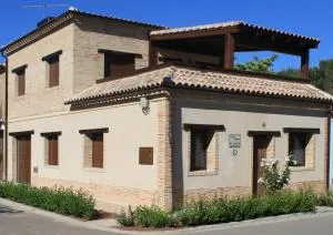 Casa Rural Maria Isabel - Urrea de Gaen