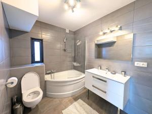 Maisons de vacances Plage & Marais - Maison 3 chambres 6 personnes - : photos des chambres