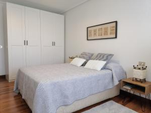 Apartamento dúplex junto a la playa con garaje