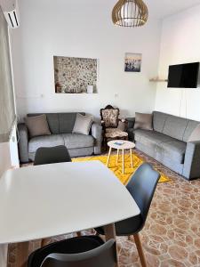 Julia Holiday Apartments