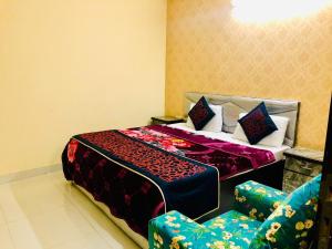 2BHK Independent Service Apart with Lift in Vasant Kunj New Delhi