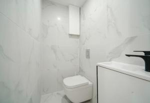 Appartement Mairie des Lilas - III