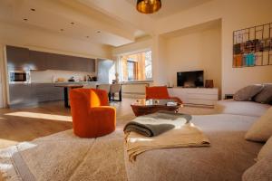 2-Bedroom Apt Above Venti Restaurant Near Xpo